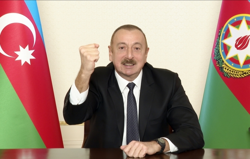 Президент Ильхам Алиев поздравил азербайджанский народ с освобождением Лачина от оккупации