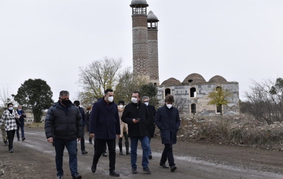 Italian MPs visit liberated city of Aghdam