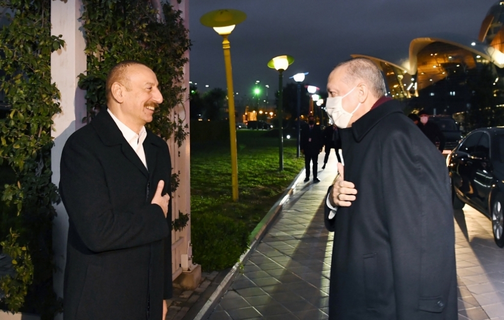 Azərbaycan Prezidenti İlham Əliyev və Türkiyə Prezidenti Rəcəb Tayyib Ərdoğan birgə şam ediblər