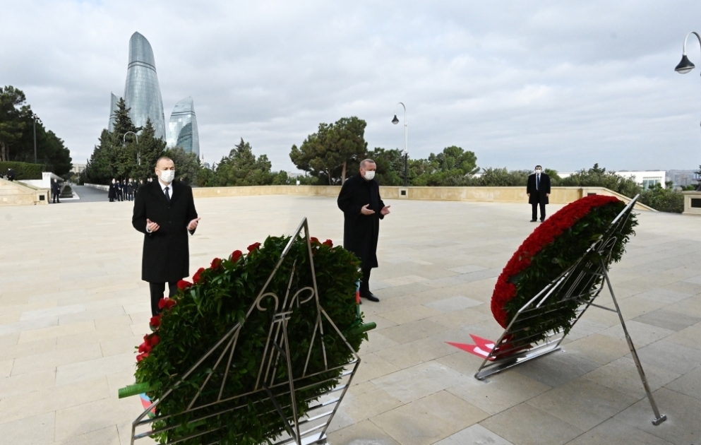 Hommage à la mémoire des martyrs