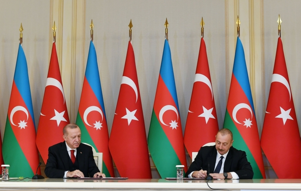 Aserbaidschan und Türkei unterzeichnen Dokumente
