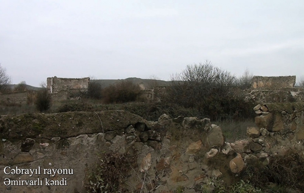 Cəbrayıl rayonunun Əmirvarlı kəndindən videoreportaj.