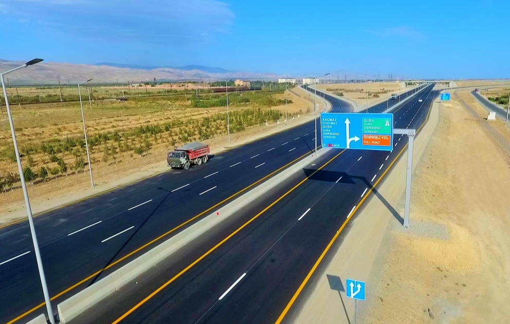 Yeni ödənişli avtomagistralın 30 km-lik hissəsinin tikintisi başa çatıb