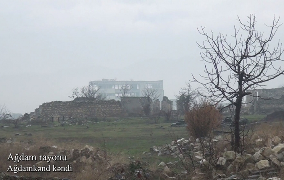 Verteidigungsministerium veröffentlicht Videoaufnahmen aus dem Dorf Aghdamkend in Region Aghdam