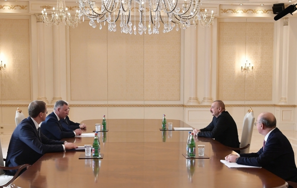 Le président azerbaïdjanais reçoit le ministre russe des situations d'urgence