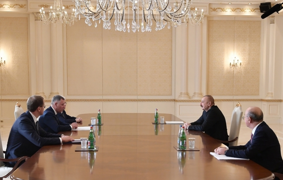 Präsident Ilham Aliyev empängt Katastrophenschutzminister Russlands
