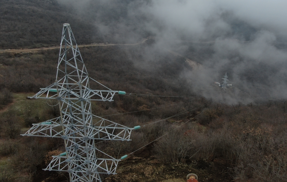 Şuşaya 110 kV-luq yüksəkgərginlikli elektrik xətti çəkilir
