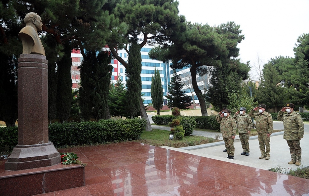 Defense Minister visited the military hospital on the occasion of the holidays