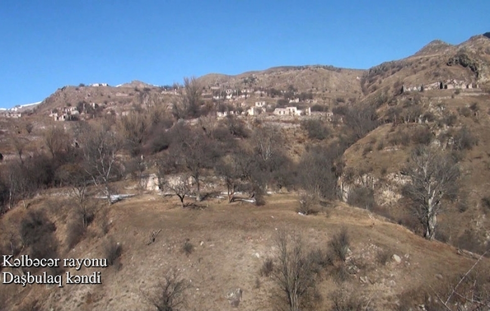 Müdafiə Nazirliyi Kəlbəcər rayonunun Daşbulaq kəndindən videogörüntülər paylaşıb