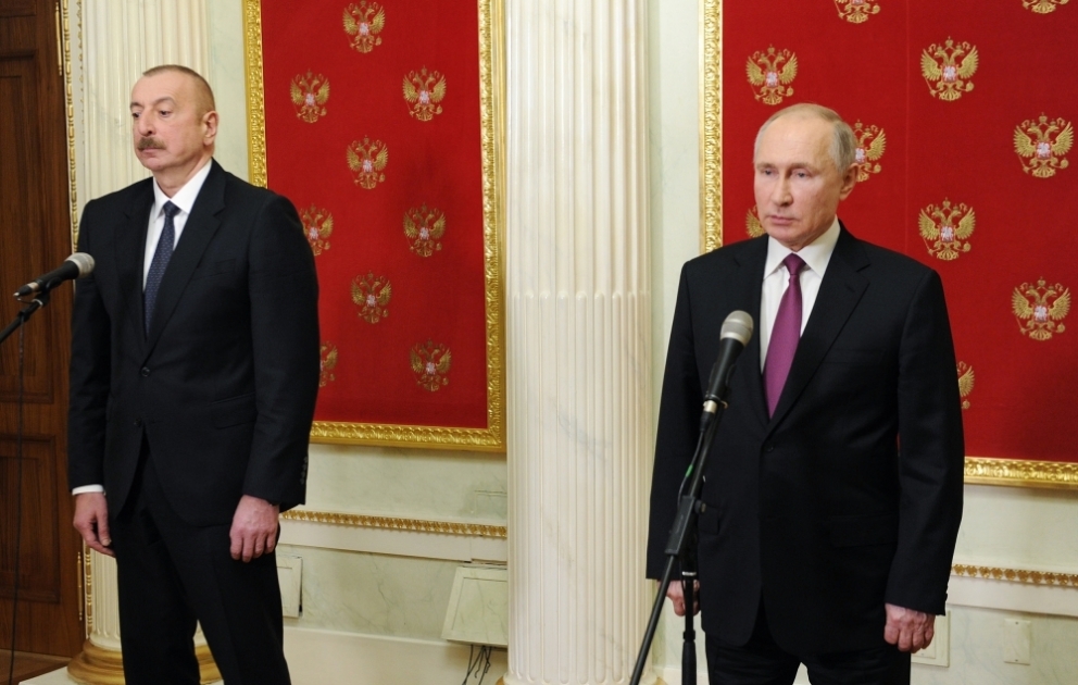 Russlands Präsident, Aserbaidschans Präsident und Premierminister Armeniens treten vor Presse