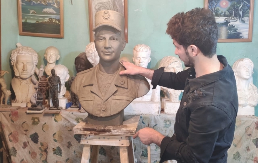 Masallılı heykəltaraş qardaşlar şəhid Arəstə Baxışovanın büstünü hazırlayıblar