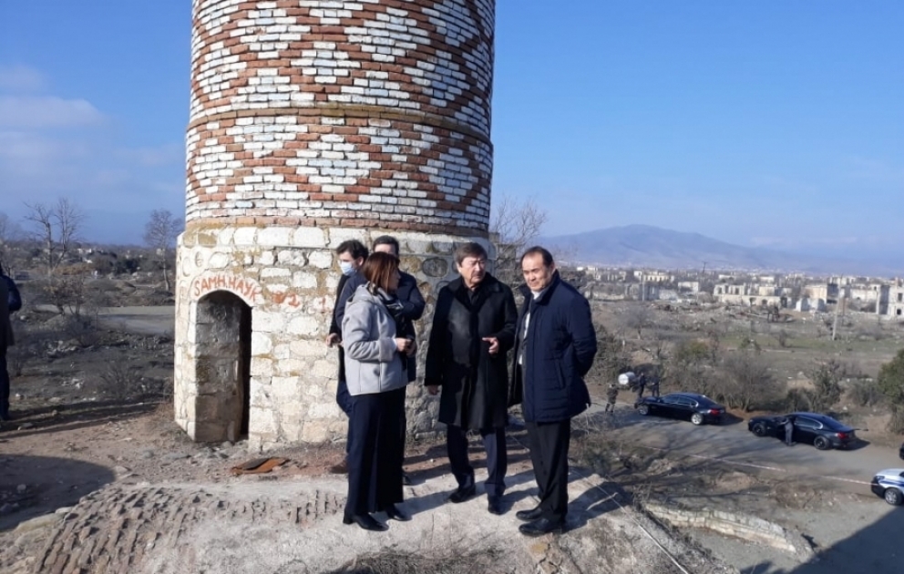 Delegationen von TURKSOY und dem türkischen Rat zu Besuch in Region Aghdam