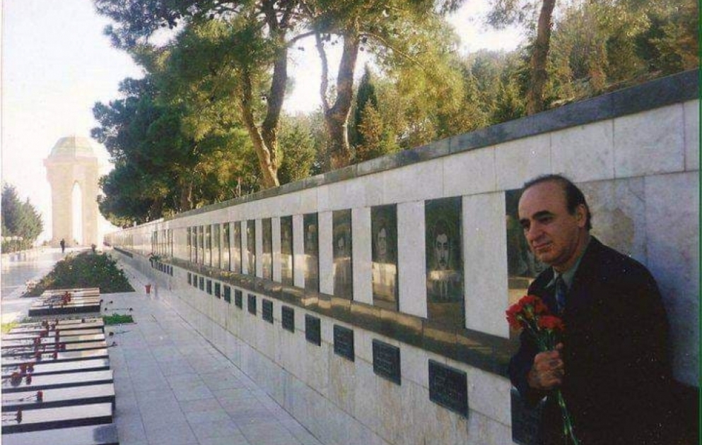 Əməkdar artisti Yaqub Zurufçu şəhidlərimizə həsr olunmuş mahnı bəstələyib
