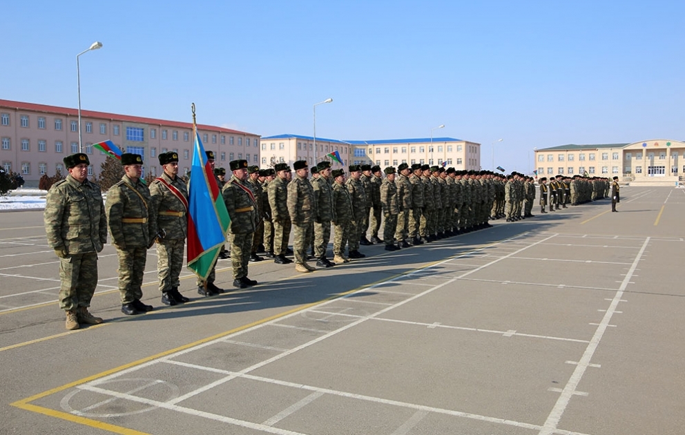 Əlahiddə Ümumqoşun Orduda bir qrup hərbi qulluqçuya vaxtından əvvəl və növbəti hərbi rütbələr təqdim edilib