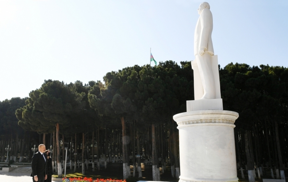 Le président Ilham Aliyev et la première dame Mehriban Aliyeva participent à l’inauguration de certaines installations sociales dans l’Abchéron, ainsi que à l’ouverture d’un nouveau parc dans l’arrondissement de Yassamal