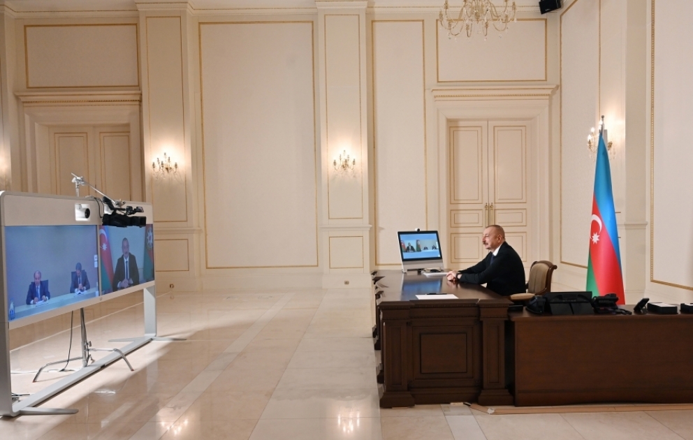 Präsident Ilham Aliyev empfängt italienische Delegation im Videoformat