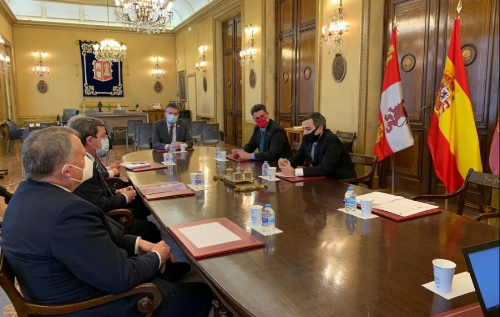 İspaniyanın Burqos regionunun rəsmiləri işğaldan azad olunmuş ərazilərimizdə görüləcək quruculuq işləri barədə məlumatlandırılıb