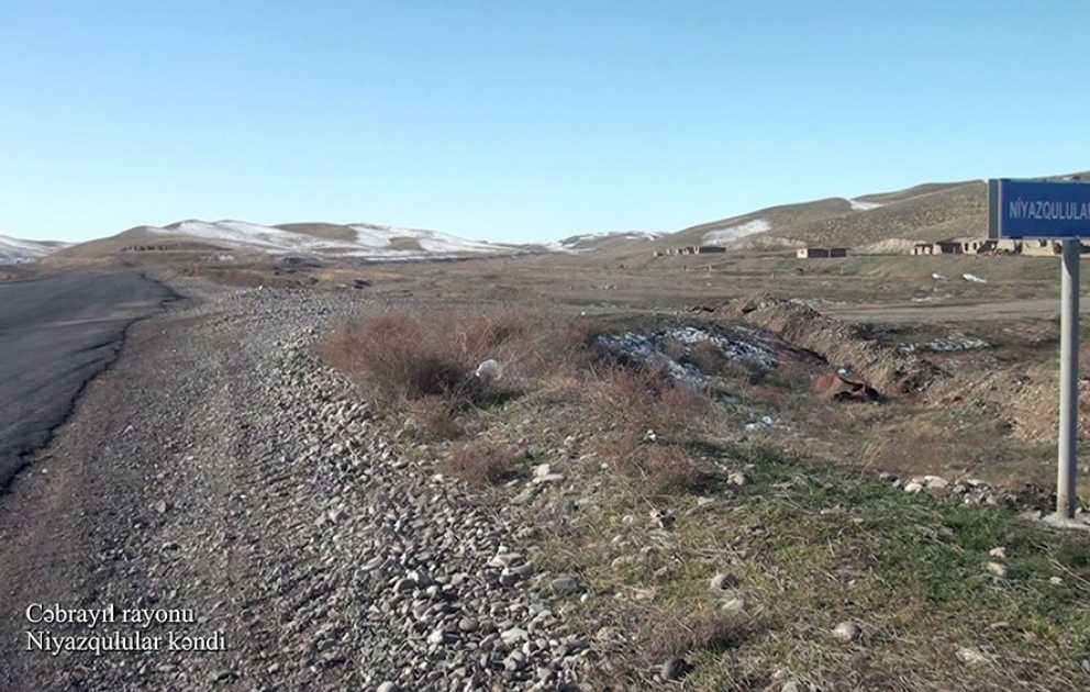 Le ministère de la Défense diffuse une vidéo du village de Niyazgouloular de la région de Djabraïl