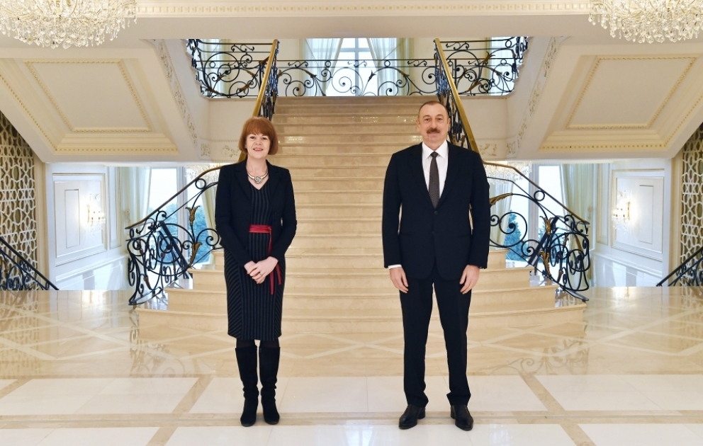President Ilham Aliyev received UK Minister for European Neighbourhood and the Americas