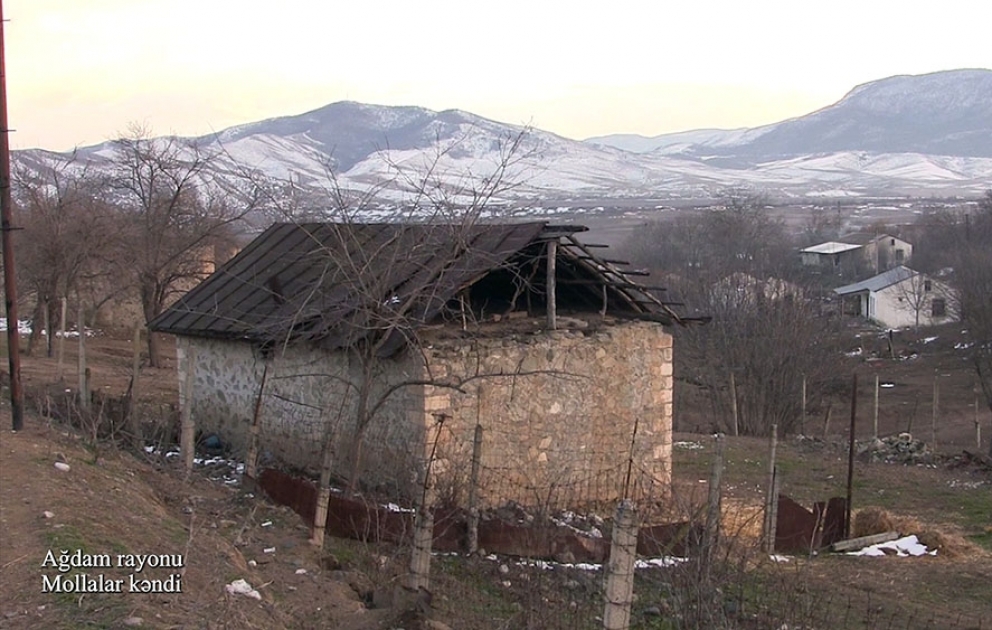 Videoaufnahmen aus dem befreiten Dorf Mollalar in Aghdam Region veröffentlicht