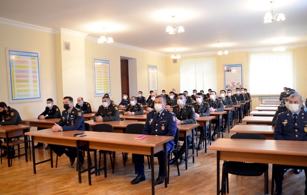 Heydər Əliyev adına Azərbaycan Ali Hərbi Məktəbinin kursantları üçün seminar təşkil olunub