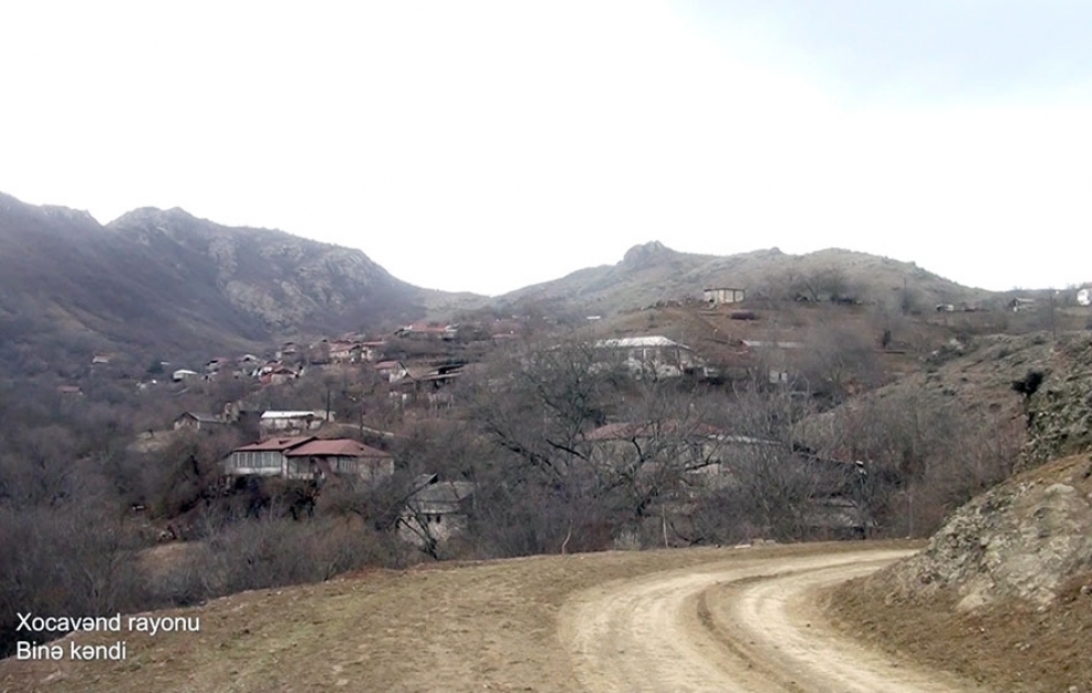 Verteidigungsministerium veröffentlicht Videoaufnahmen aus dem befreiten Dorf Bina im Bezirk Khojavend