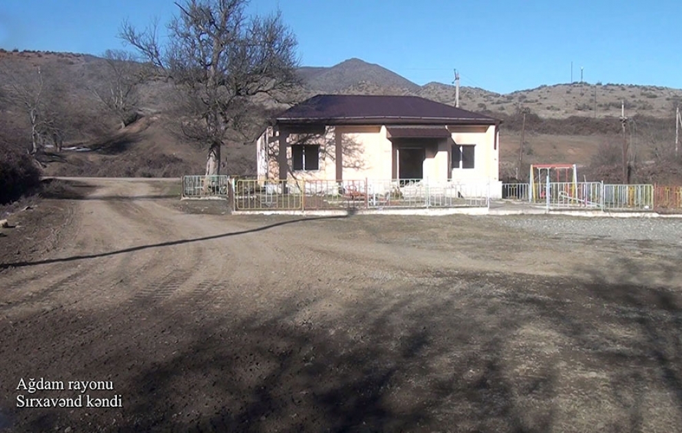 Le ministère de la Défense diffuse une vidéo du village de Syrkhavend de la région d'Aghdam