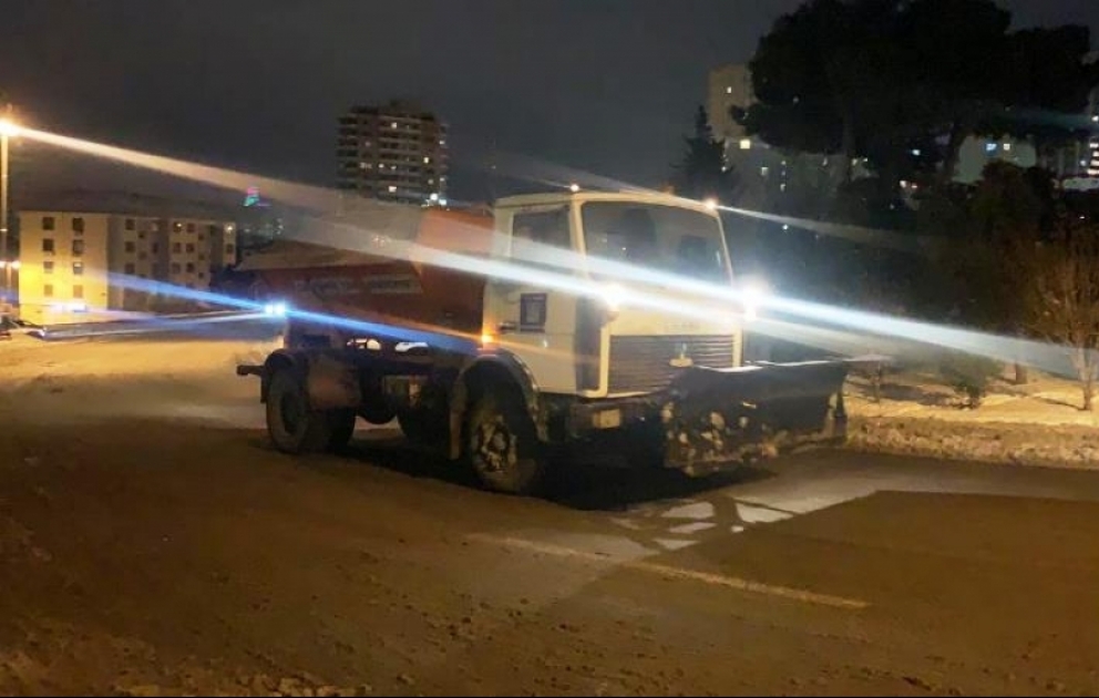 Bakıda yolların təmizlənməsi bütün gecə ərzində davam edəcək