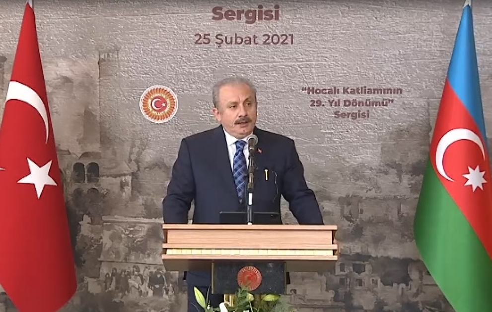 Mustafa Şentop: Xocalı soyqırımı XX əsrin ən ağır cinayətidir