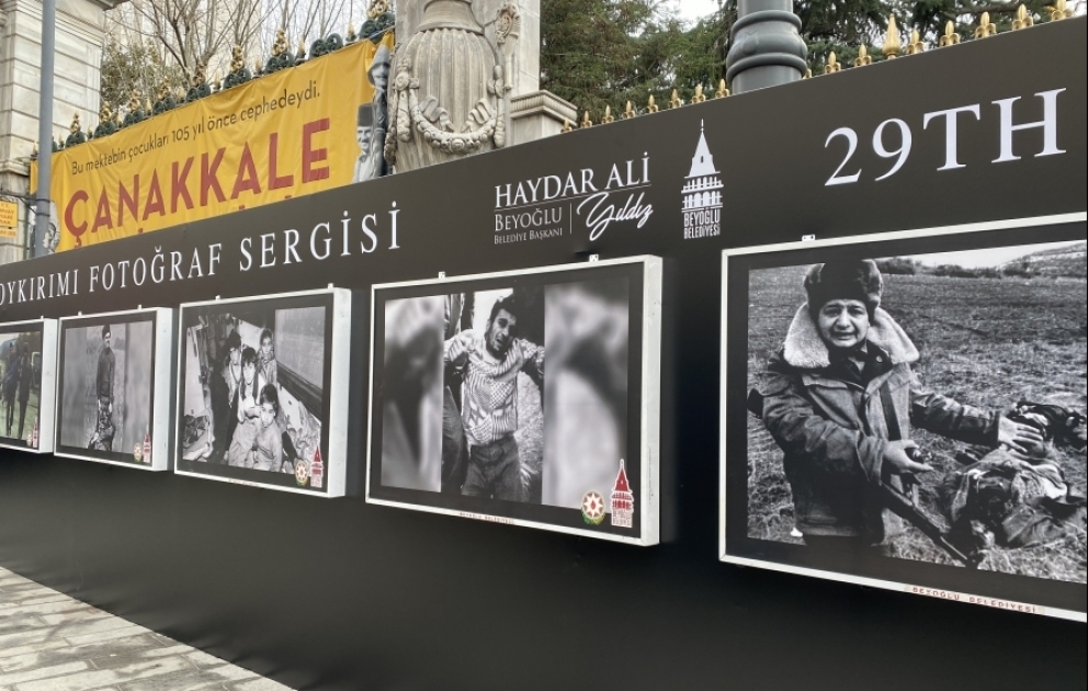 İstanbulda Xocalı soyqırımının 29-cu ildönümünə həsr olunan fotosərginin açılışı olub