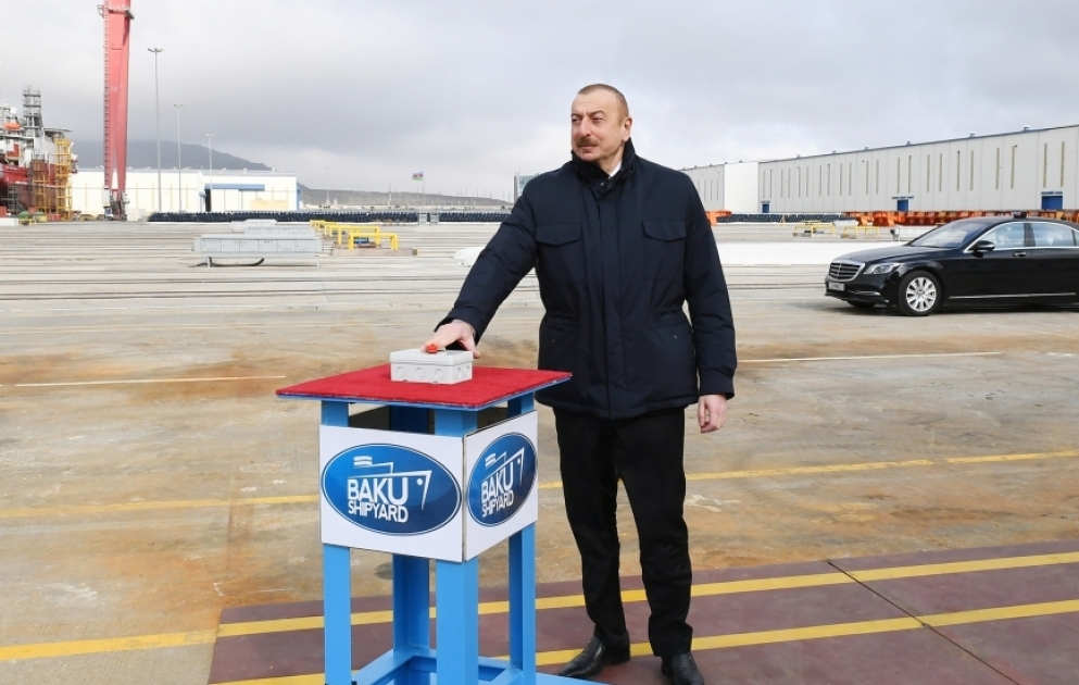 Le président Ilham Aliyev et la première dame Mehriban Aliyeva participent aux cérémonies de mise à l’eau du ferry-boat « Académicienne Zarifa Aliyeva » et de mise en exploitation d’un autre baptisé « Azerbaïdjan »