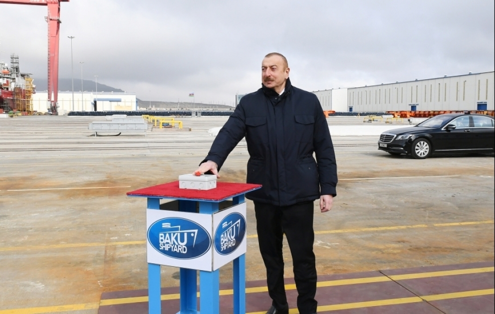 Prezident İlham Əliyev və birinci xanım Mehriban Əliyeva “Ro-Pax” tipli “Akademik Zərifə Əliyeva” gəmi-bərəsinin suya salınması və eyni təyinatlı “Azərbaycan” gəmi-bərəsinin istismara verilməsi mərasimlərində iştirak ediblər