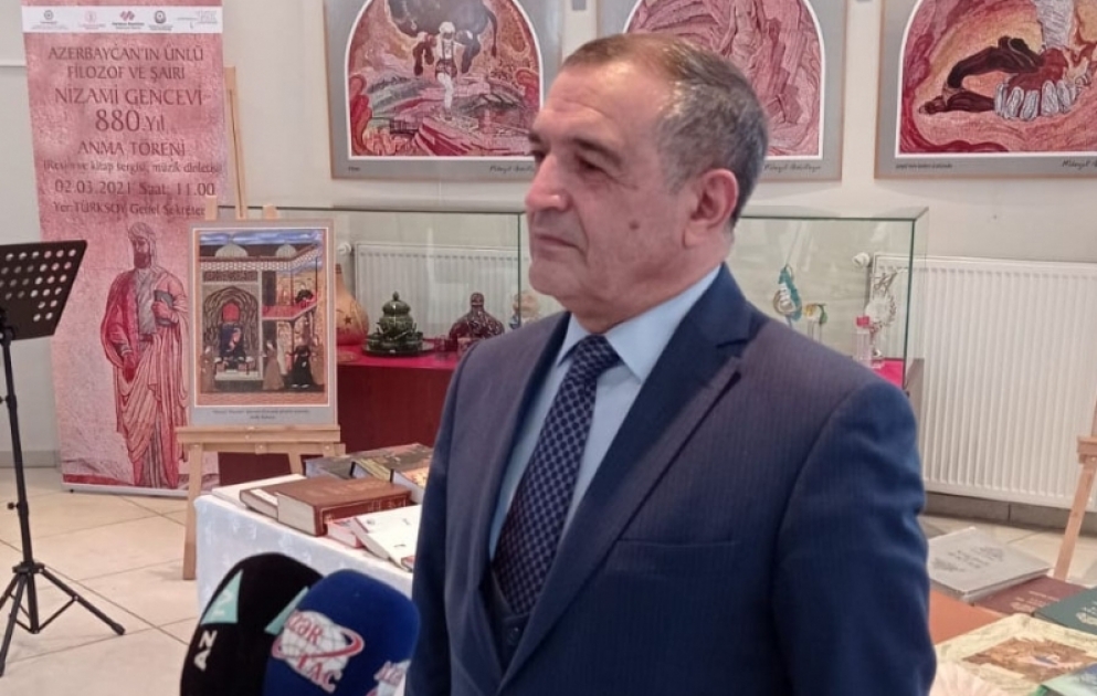 Ankarada “Nizami Gəncəvi İli” ilə bağlı yüzdən artıq nadir əsər sərgilənib