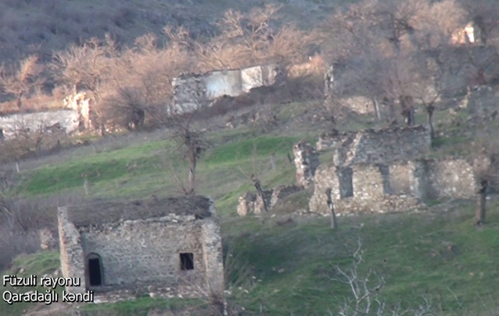 Verteidigungsministerium: Videoaufnahmen aus dem befreiten Dorf Garadaghli im Bezirk Füsuli