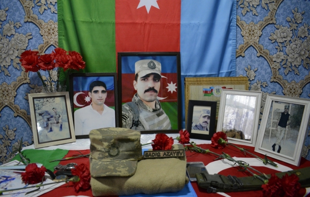 Vətən uğrunda canından keçən üç bacının tək qardaşı