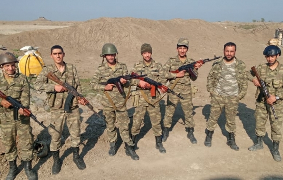 Şəhid bacısı: Mənim üçün nə qədər çətin olsa da, bir o qədər qürurlu və şərəflidir