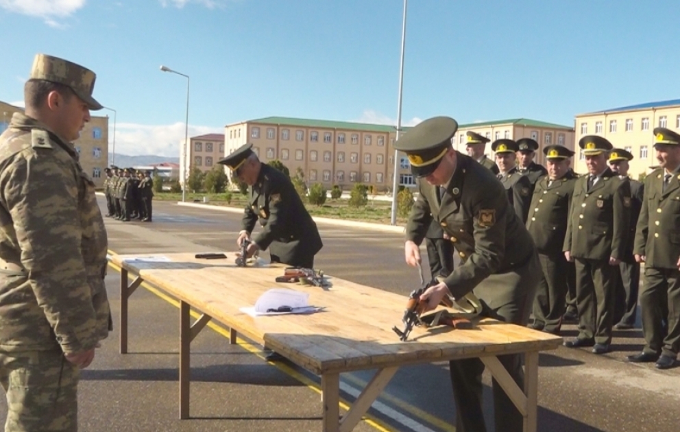 Naxçıvanda hərbi rəhbərlərin peşəkarlıqlarının artırılması diqqət mərkəzində saxlanılır