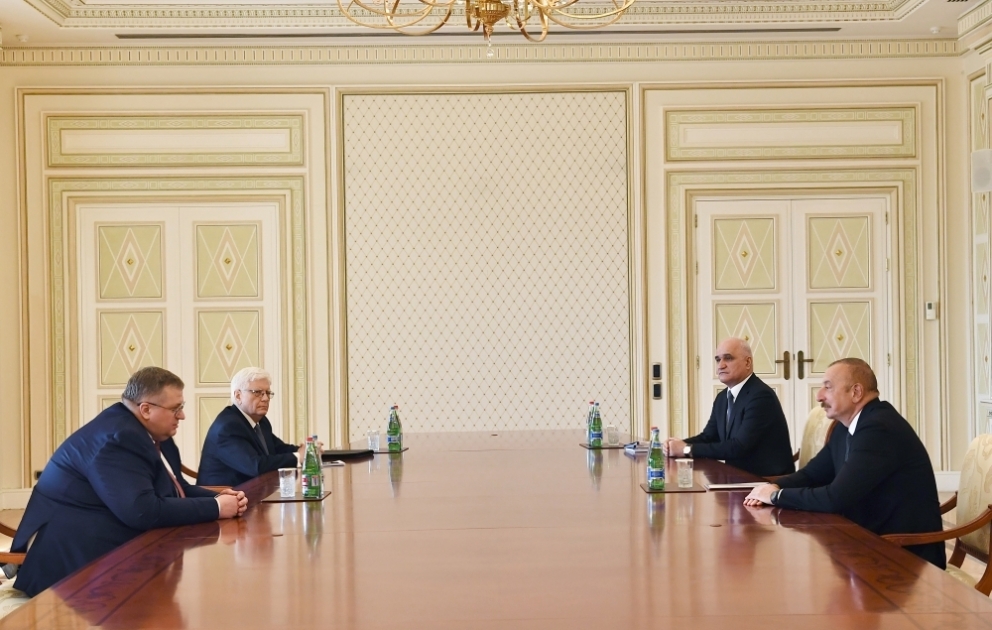 Le président azerbaïdjanais Ilham Aliyev reçoit le vice-Premier ministre russe