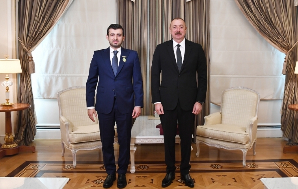 Prezident İlham Əliyev “Baykar” şirkətinin texniki direktorunu və “ASELSAN” şirkətinin idarə heyətinin rəhbərini qəbul edib