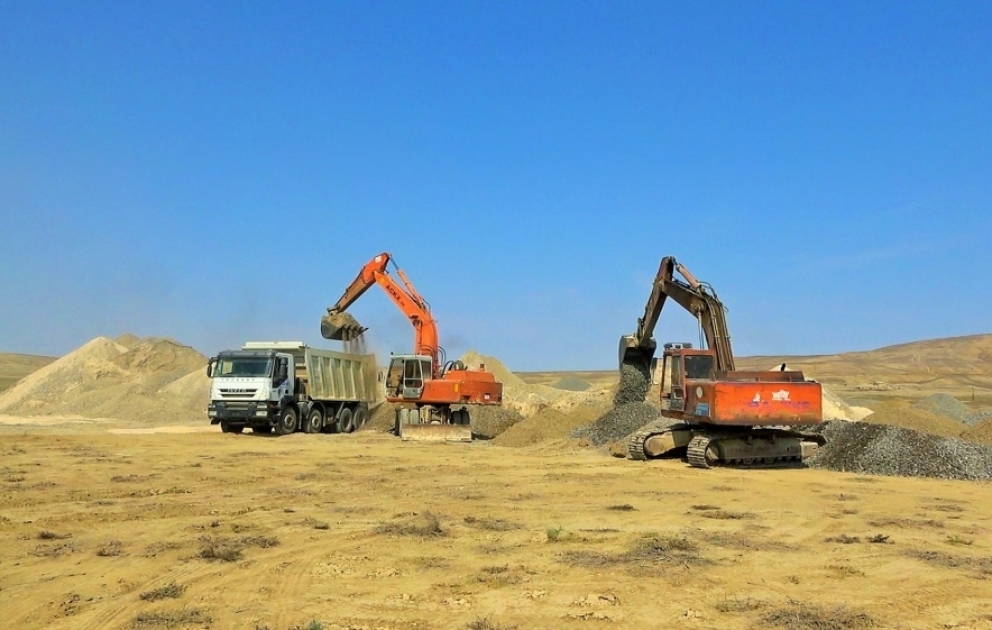 Abşeron rayonunda müasir turizm infrastrukturuna gedən yeni avtomobil yolu inşa edilir