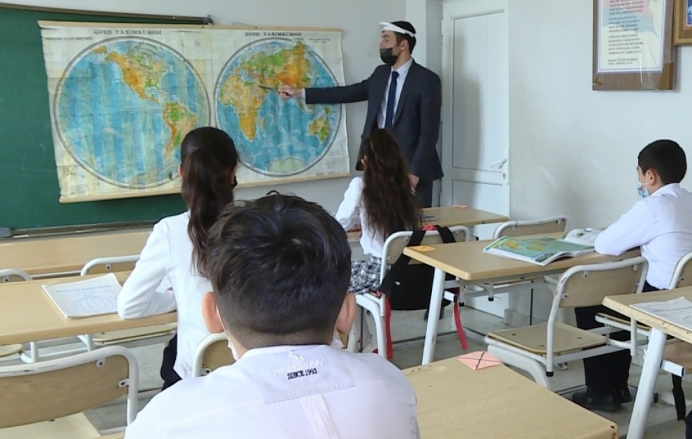 Gənc müəllim: Düşünürəm ki, köhnə yanaşmaları, sterotipləri aradan qaldırmaq olar