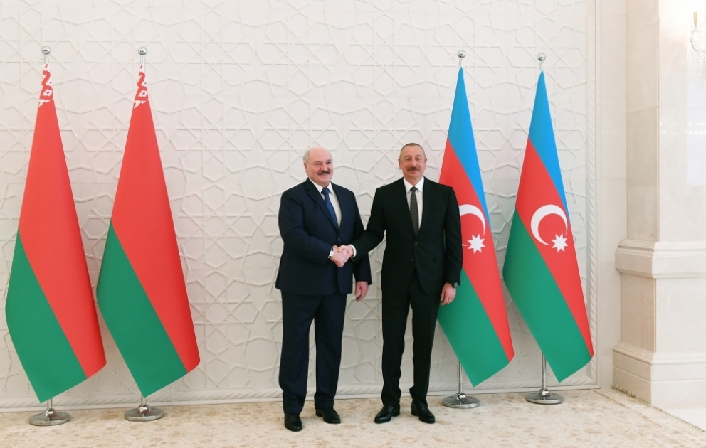 Azerbaijani, Belarus presidents held one-on-one meeting