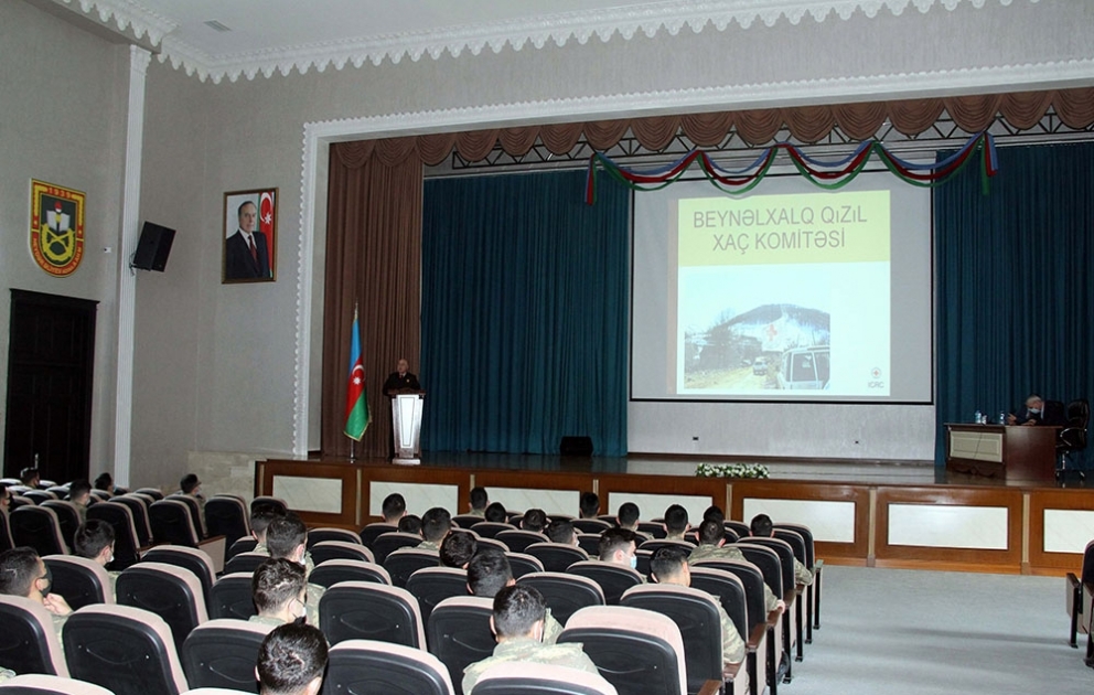 Beynəlxalq humanitar hüquq mövzusunda seminar keçirilib