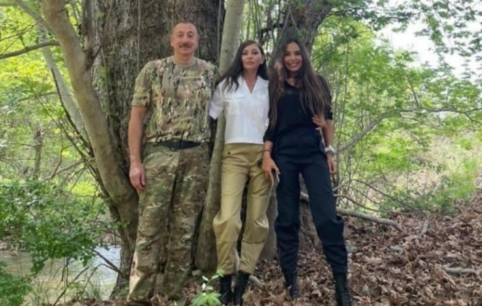 Birinci vitse-prezident Mehriban Əliyeva rəsmi “Instagram” səhifəsində Cəbrayıl və Zəngilan rayonlarına səfərlə bağlı videogörüntülər paylaşıb