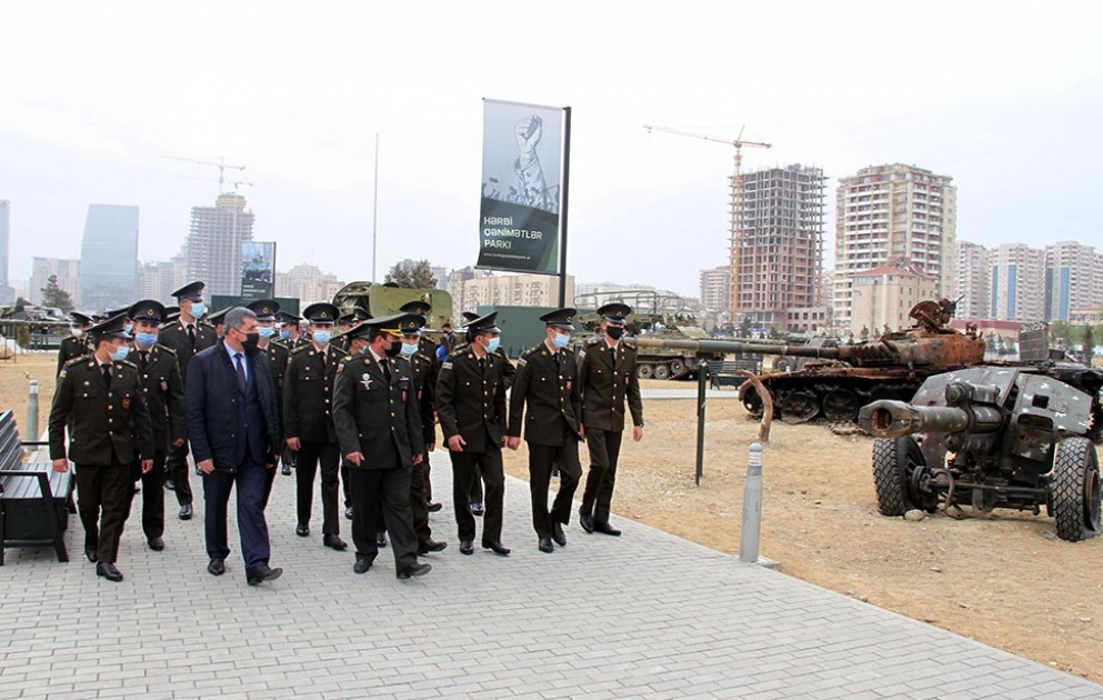 Heydər Əliyev adına AAHM-in kursantları Hərbi Qənimətlər Parkında olublar