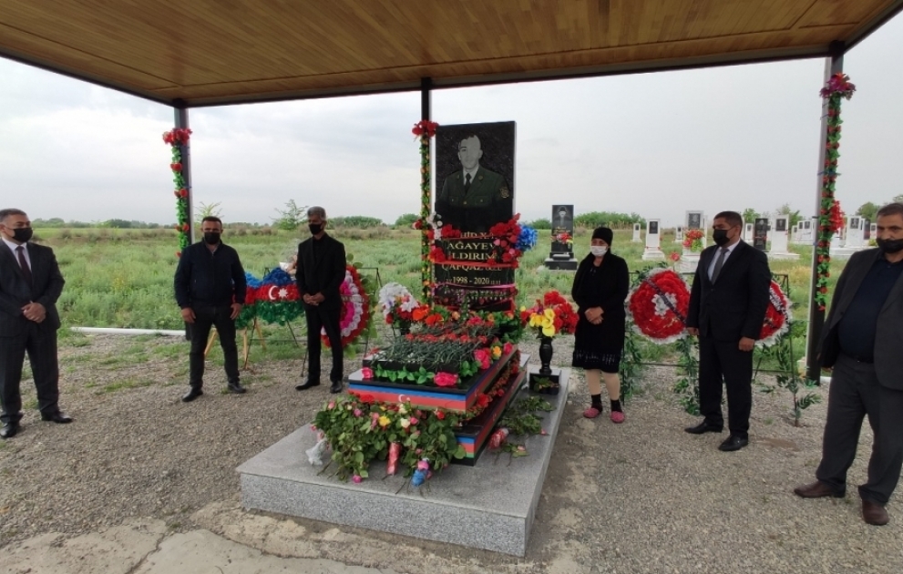Yevlaxda şəhid İldırım Ağayevin xatirəsi anılıb