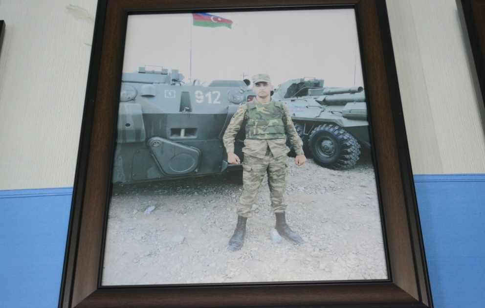 Son şəklini məzar daşı üçün çəkdirən xaçmazlı döyüşçü