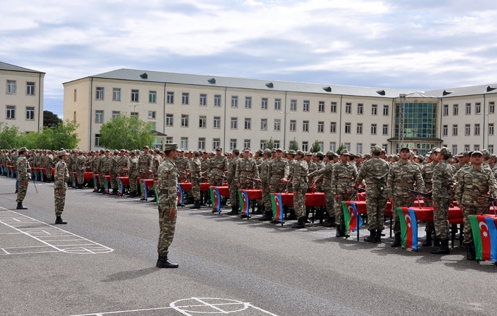 Azərbaycan Ordusunda andiçmə mərasimi keçirilib