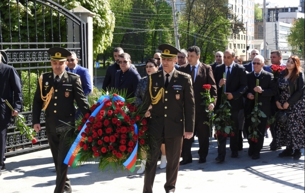 Kiyevdə ümummilli lider Heydər Əliyevin xatirəsi anılıb