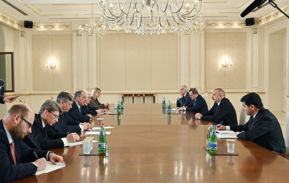 President Ilham Aliyev received delegation led by Russian foreign minister